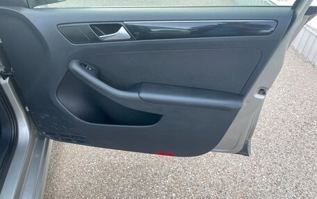 Volkswagen Jetta VI, 2016 год, 1 275 000 рублей, 25 фотография
