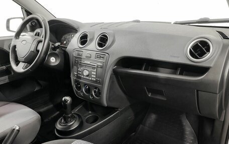Ford Fusion I, 2006 год, 370 000 рублей, 10 фотография