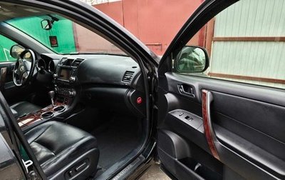 Toyota Highlander III, 2012 год, 2 350 000 рублей, 1 фотография