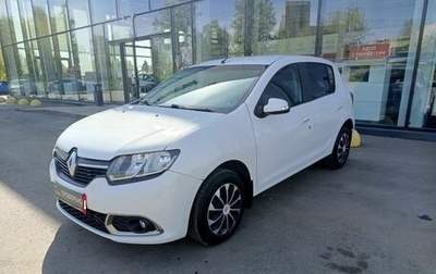 Renault Sandero II рестайлинг, 2015 год, 700 000 рублей, 1 фотография