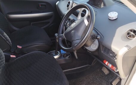 Toyota Ist II, 2002 год, 660 000 рублей, 20 фотография