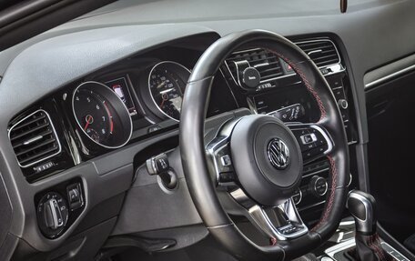 Volkswagen Golf GTI VII, 2020 год, 2 800 000 рублей, 9 фотография