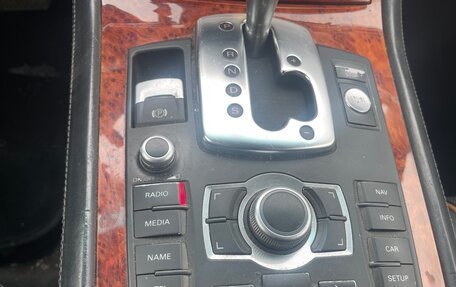 Audi A8, 2007 год, 895 000 рублей, 26 фотография