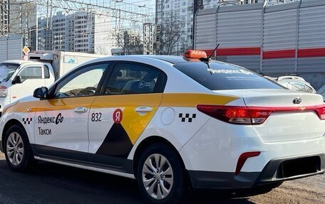 KIA Rio IV, 2018 год, 1 100 000 рублей, 5 фотография