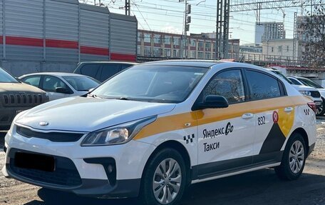 KIA Rio IV, 2018 год, 1 100 000 рублей, 6 фотография