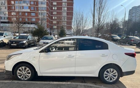 KIA Rio IV, 2018 год, 1 100 000 рублей, 18 фотография