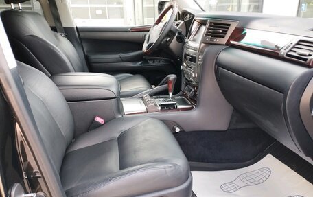 Lexus LX III, 2011 год, 3 100 000 рублей, 11 фотография