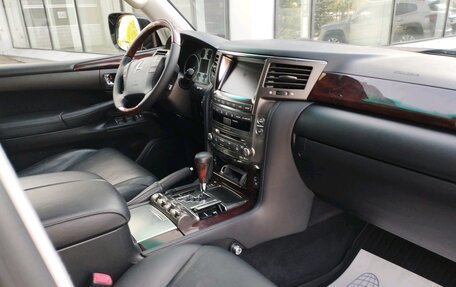 Lexus LX III, 2011 год, 3 100 000 рублей, 14 фотография