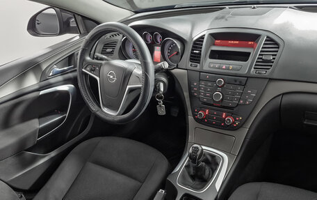 Opel Insignia II рестайлинг, 2010 год, 749 000 рублей, 14 фотография