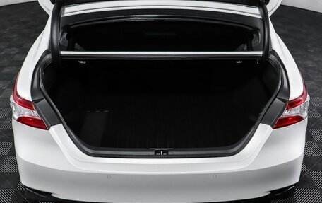 Toyota Camry, 2021 год, 2 877 000 рублей, 10 фотография