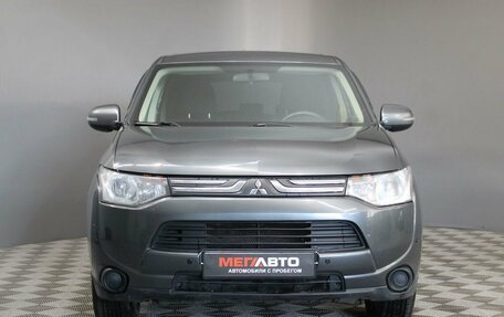 Mitsubishi Outlander III рестайлинг 3, 2014 год, 1 150 000 рублей, 3 фотография