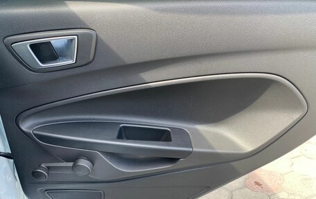 Ford Fiesta, 2016 год, 975 000 рублей, 18 фотография