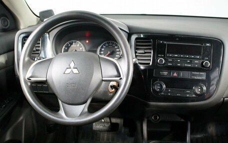 Mitsubishi Outlander III рестайлинг 3, 2014 год, 1 150 000 рублей, 11 фотография