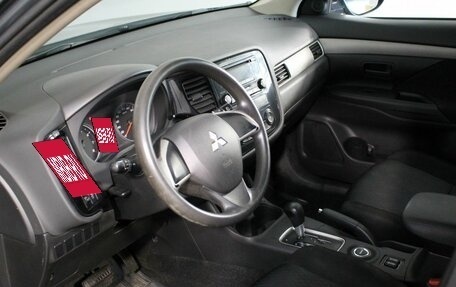 Mitsubishi Outlander III рестайлинг 3, 2014 год, 1 150 000 рублей, 9 фотография