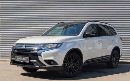 Mitsubishi Outlander III рестайлинг 3, 2022 год, 2 755 000 рублей, 1 фотография