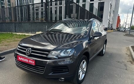 Volkswagen Touareg III, 2011 год, 3 650 000 рублей, 1 фотография