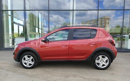 Renault Sandero II рестайлинг, 2016 год, 822 000 рублей, 10 фотография
