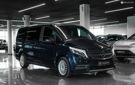 Mercedes-Benz V-Класс, 2019 год, 5 700 000 рублей, 2 фотография
