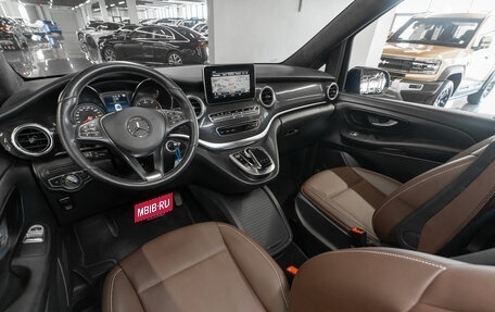 Mercedes-Benz V-Класс, 2019 год, 5 700 000 рублей, 9 фотография