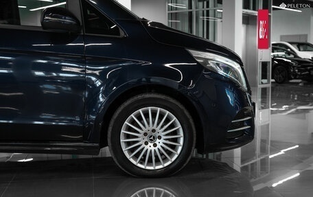 Mercedes-Benz V-Класс, 2019 год, 5 700 000 рублей, 27 фотография