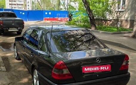 Mercedes-Benz C-Класс, 1993 год, 280 000 рублей, 4 фотография