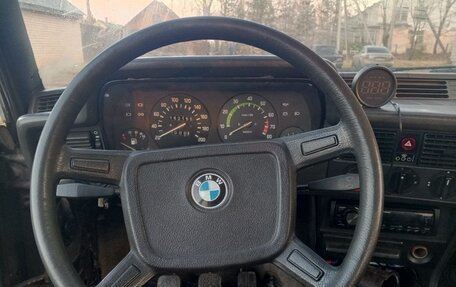 BMW 3 серия, 1983 год, 500 000 рублей, 16 фотография