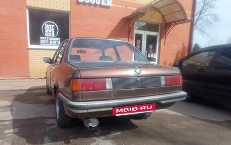 BMW 3 серия, 1983 год, 500 000 рублей, 9 фотография
