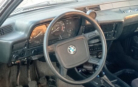 BMW 3 серия, 1983 год, 500 000 рублей, 15 фотография
