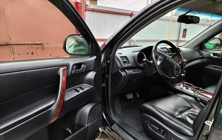 Toyota Highlander III, 2012 год, 2 350 000 рублей, 4 фотография