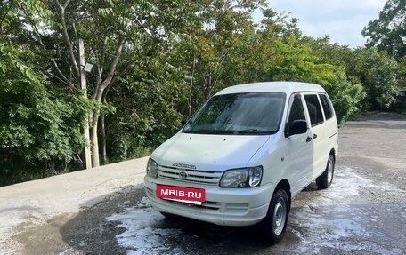 Toyota Town Ace III, 1997 год, 660 000 рублей, 2 фотография