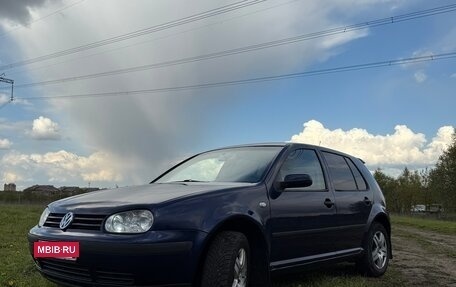 Volkswagen Golf IV, 2002 год, 499 999 рублей, 2 фотография