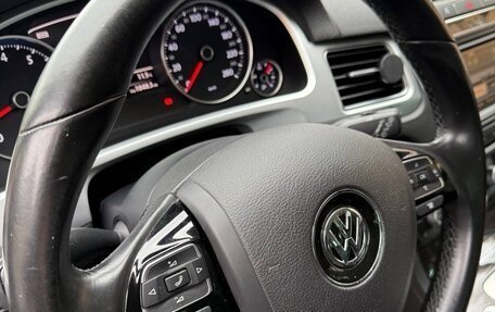Volkswagen Touareg III, 2015 год, 3 199 000 рублей, 13 фотография