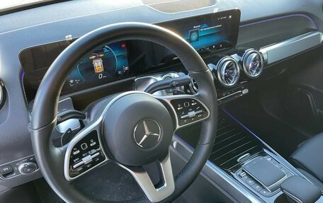 Mercedes-Benz GLB, 2021 год, 3 100 000 рублей, 4 фотография