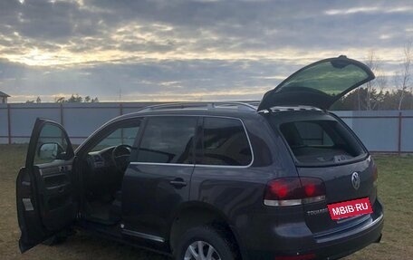 Volkswagen Touareg III, 2007 год, 700 000 рублей, 3 фотография