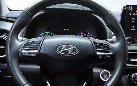 Hyundai Kona I, 2021 год, 2 950 000 рублей, 18 фотография