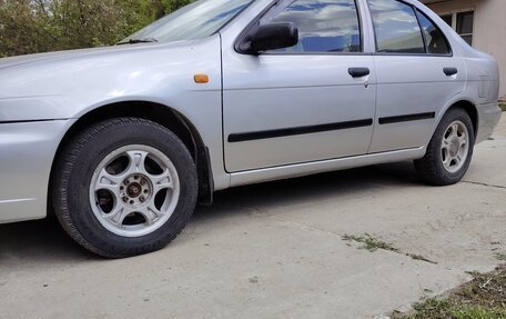Nissan Almera, 1997 год, 325 000 рублей, 3 фотография