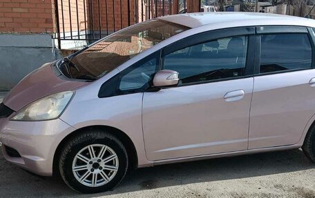 Honda Fit III, 2008 год, 670 000 рублей, 6 фотография