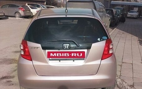 Honda Fit III, 2008 год, 670 000 рублей, 2 фотография