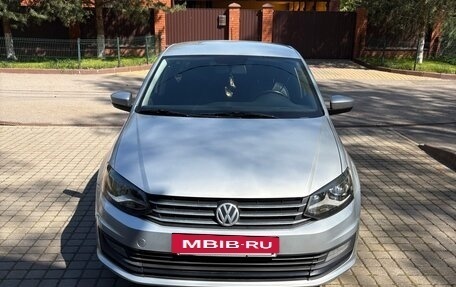 Volkswagen Polo VI (EU Market), 2016 год, 860 000 рублей, 2 фотография