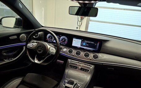 Mercedes-Benz E-Класс, 2019 год, 2 999 000 рублей, 7 фотография