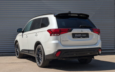 Mitsubishi Outlander III рестайлинг 3, 2022 год, 2 755 000 рублей, 7 фотография
