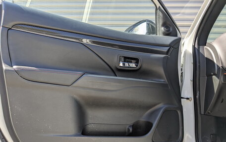 Mitsubishi Outlander III рестайлинг 3, 2022 год, 2 755 000 рублей, 19 фотография