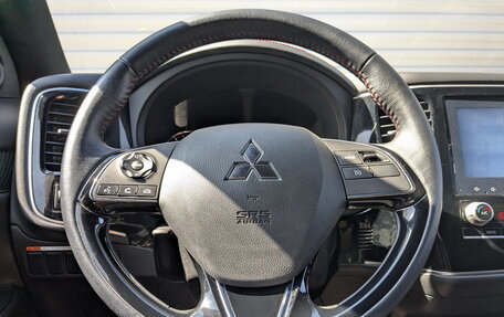 Mitsubishi Outlander III рестайлинг 3, 2022 год, 2 755 000 рублей, 22 фотография