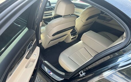 BMW 7 серия, 2017 год, 3 399 000 рублей, 10 фотография