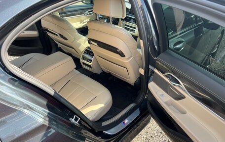 BMW 7 серия, 2017 год, 3 399 000 рублей, 11 фотография