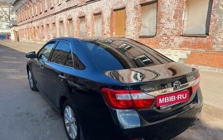 Toyota Camry, 2013 год, 1 490 000 рублей, 2 фотография