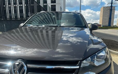 Volkswagen Touareg III, 2011 год, 3 650 000 рублей, 16 фотография