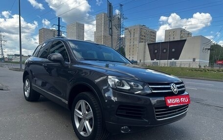 Volkswagen Touareg III, 2011 год, 3 650 000 рублей, 10 фотография