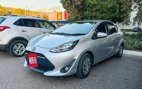 Toyota Aqua I, 2018 год, 1 180 000 рублей, 4 фотография