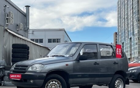 Chevrolet Niva I рестайлинг, 2005 год, 265 000 рублей, 2 фотография